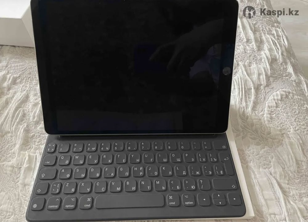 iPad Pro 2018  10’5 (256 GB) + Apple keyboard