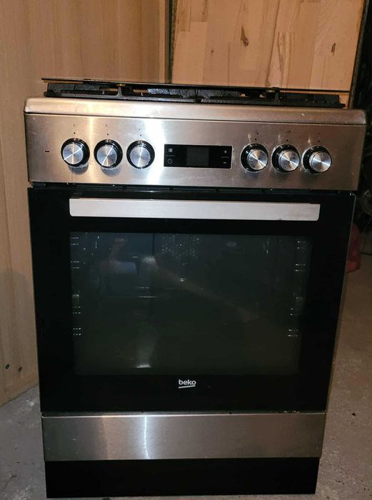 Kuchnia gazowo-elektryczna BEKO FSMT61330DXT – inox, 60 cm