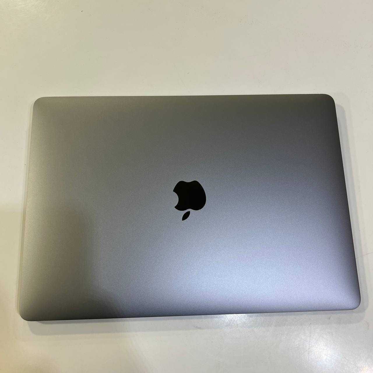Apple MacBook Air A2337 13.3" Apple M1/16Gb/256Gb/Sequoia