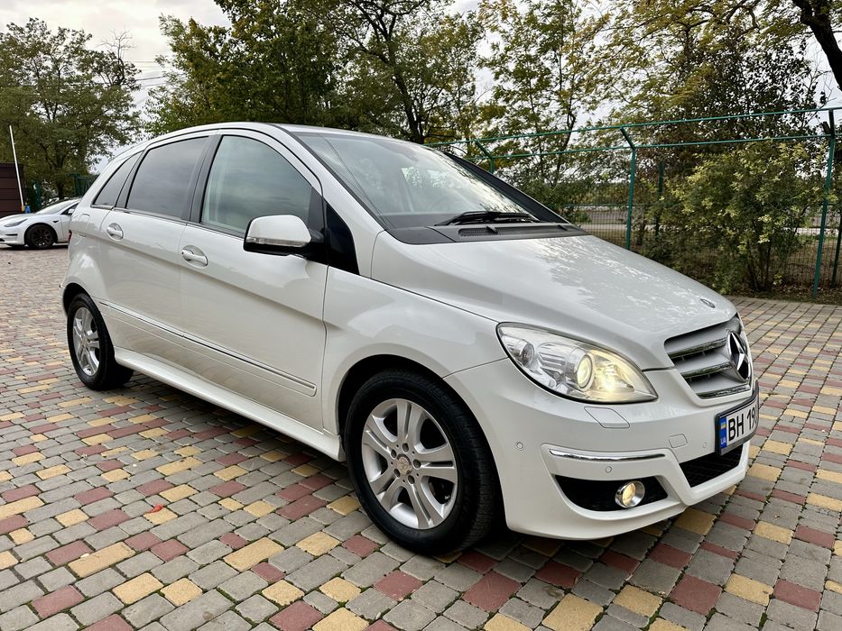 Mercedes Benz B Class