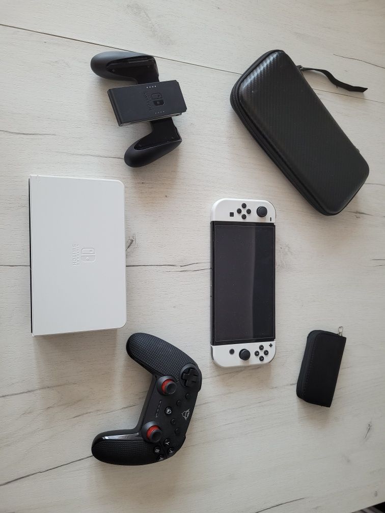 Switch oled + karta + pad