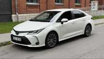 Toyota Corolla E21 1.6 Comfort Pakiet Style i Tech