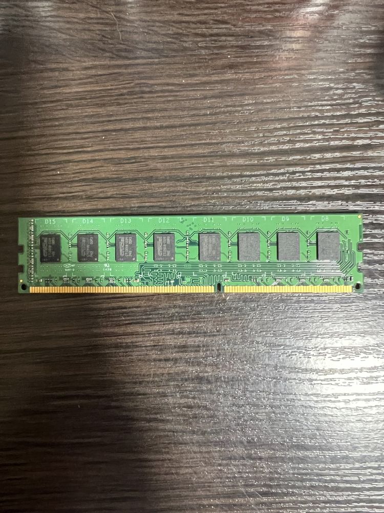 оперативная память DDR3 2 Gb