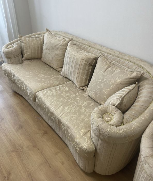 Стол Merx , Витрина Merx , диван с креслами