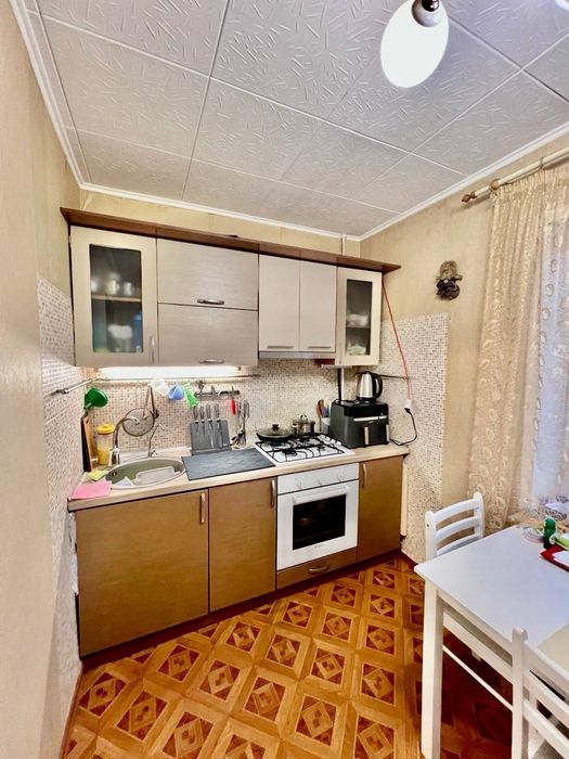 Продаж 1к квартири Бородинський район Дніпровський 40 кв.м.