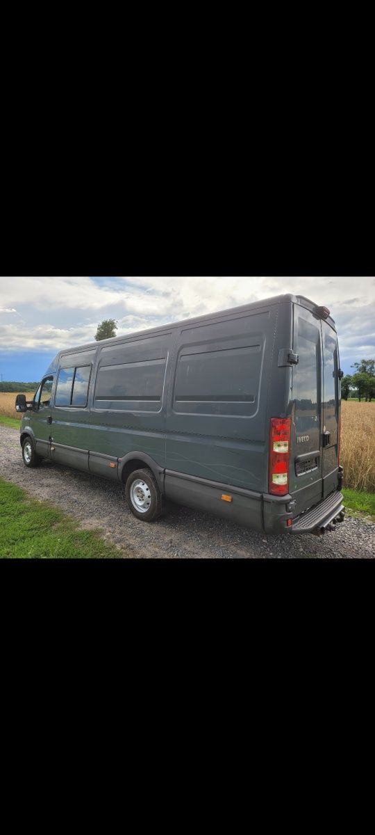 Iveco 3.0 2012 rok 6 Osobowy klima brygadowka z Niemiec