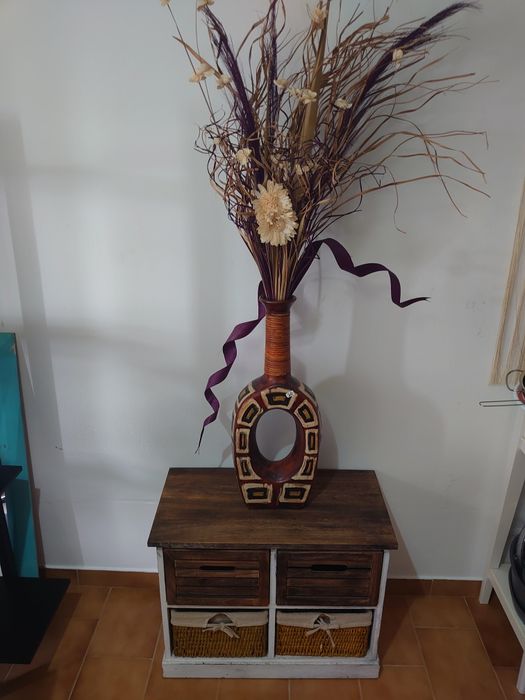 Móvel de decoração e arca com decoração