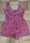 Peças de roupa com algum uso, mas em perfeitas condições