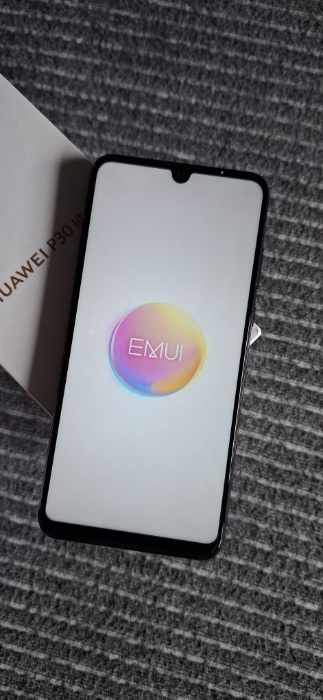 Huawei P30 lite 128 GB jak nowy Folia