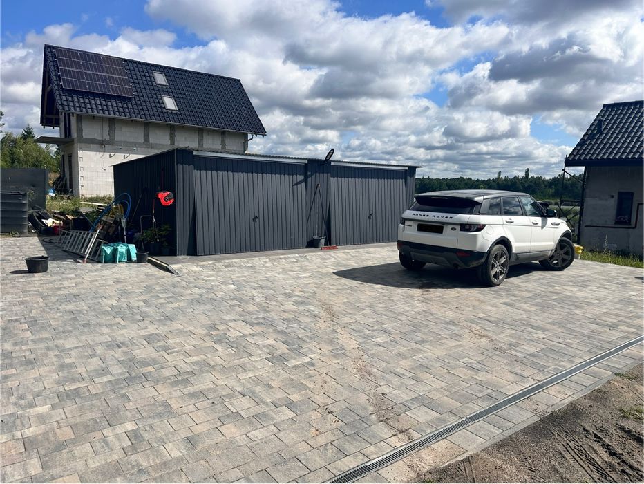 Garaż blaszany 7x5 antracyt, bramy uchylne, drzwi