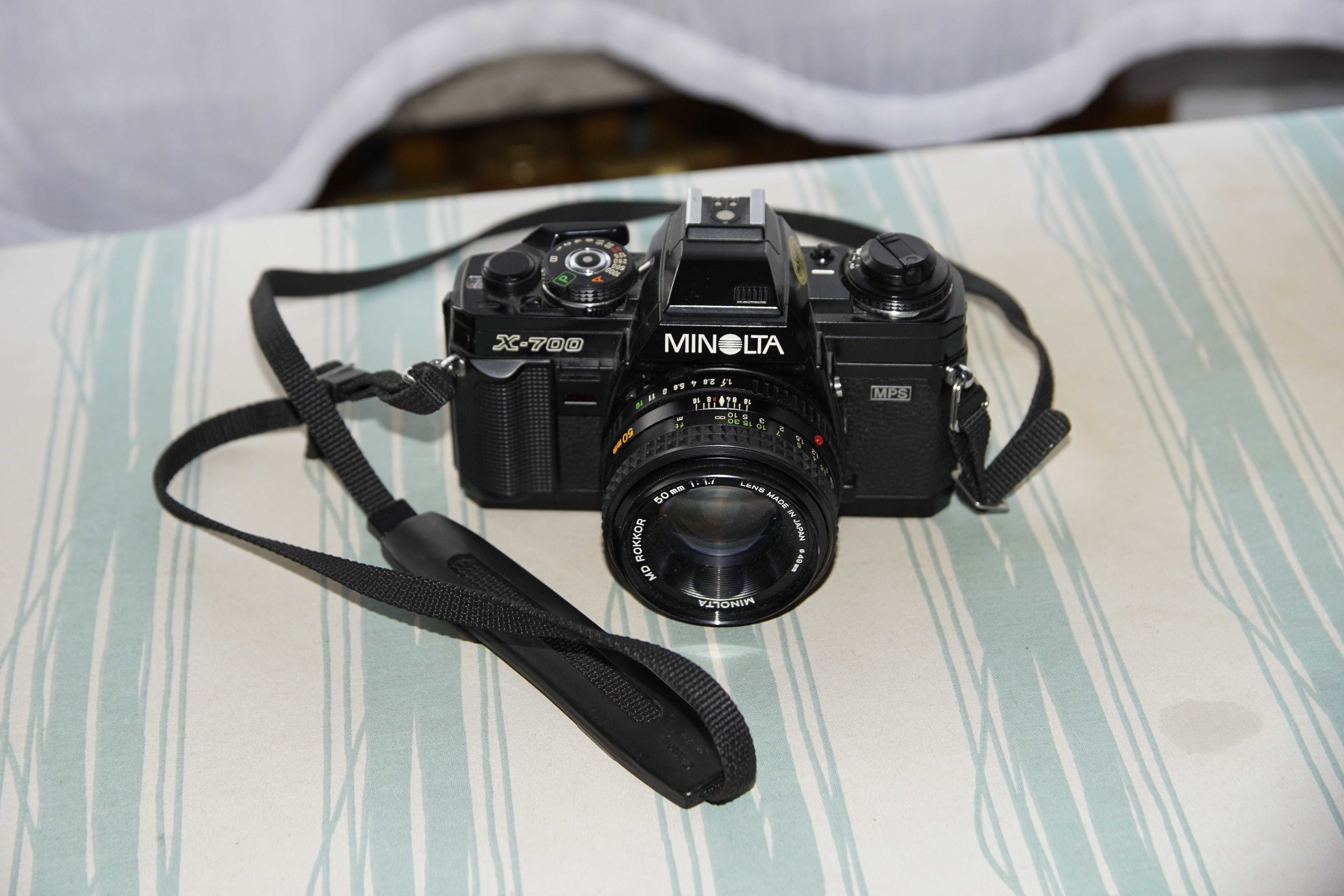 Aparat Minolta x-700.
