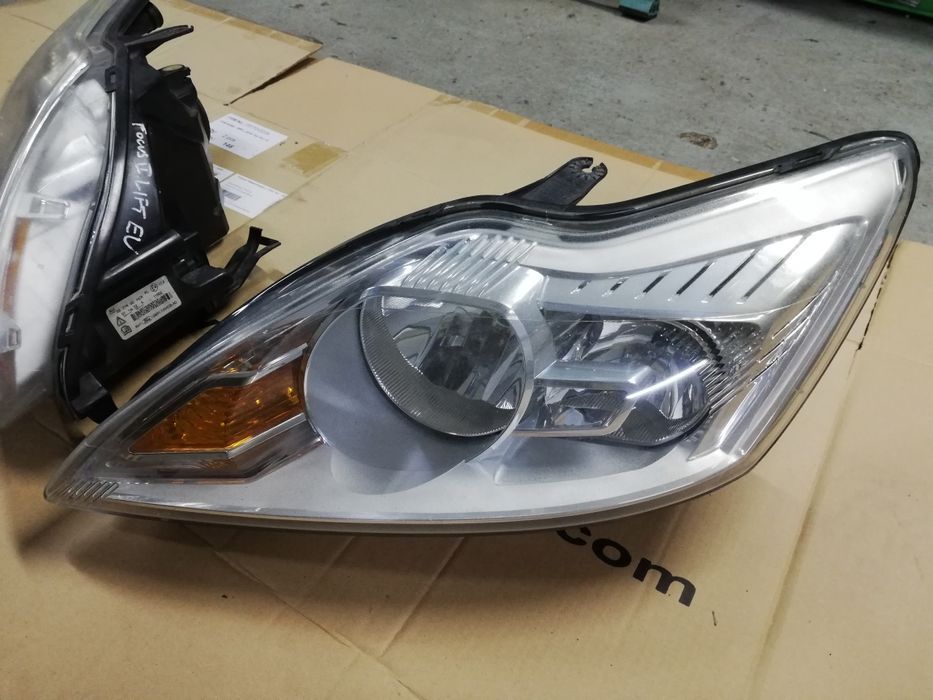 Reflektor prawy lewy lampa prawa lewa Ford Focus mk2 Lift 08-11r EU