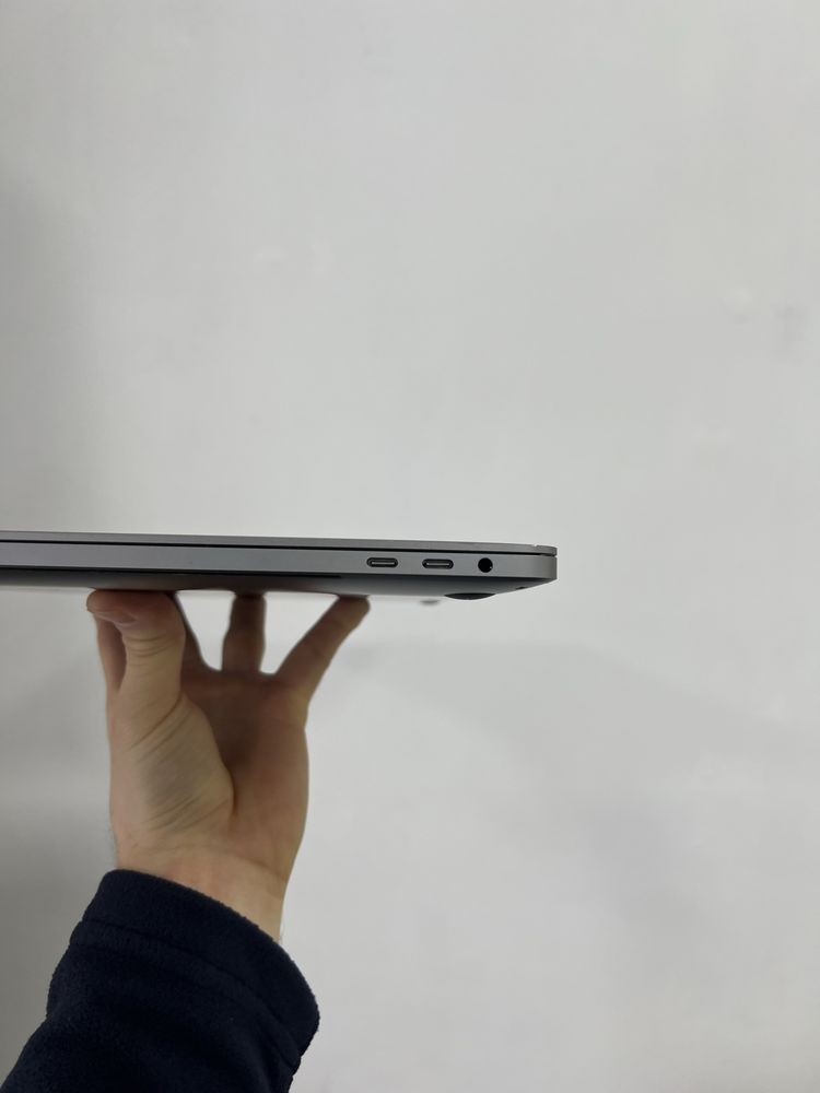 MacBook Pro 16 2019 i9 32Gb 500ssd