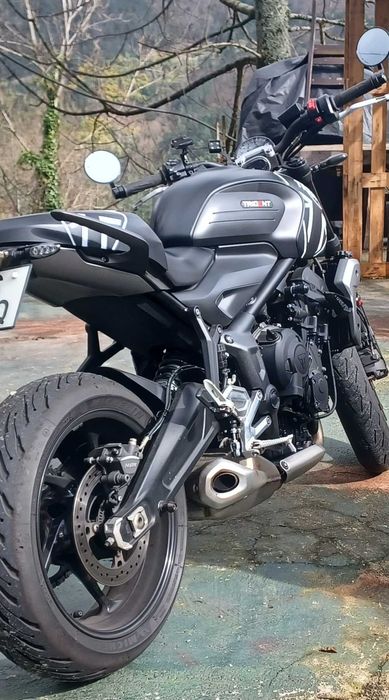 Triumph Trident 660