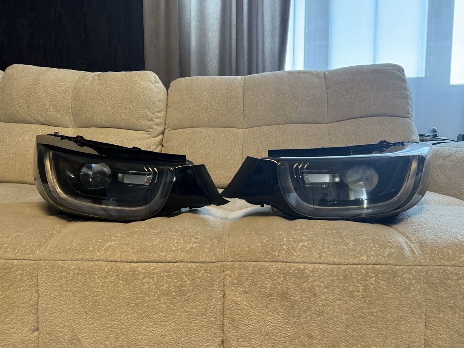 Фара права BMW i3 adaptive LED