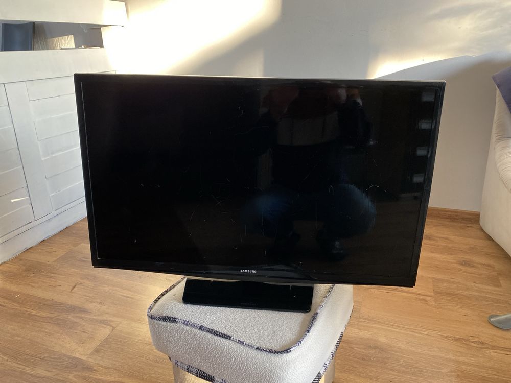 Samsung UE42H4000AW uszkodzony