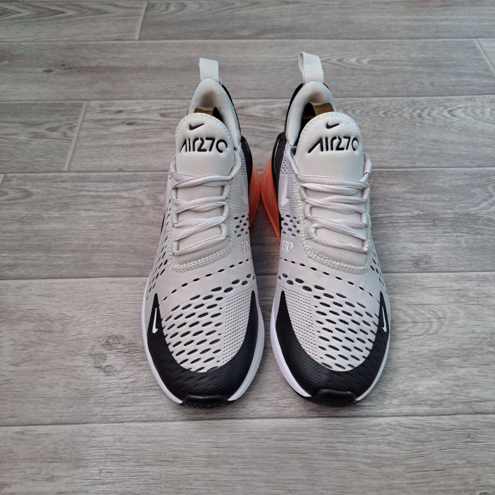 Кроссовки NIIKE AIR MAX 270 р.38 оригинал
