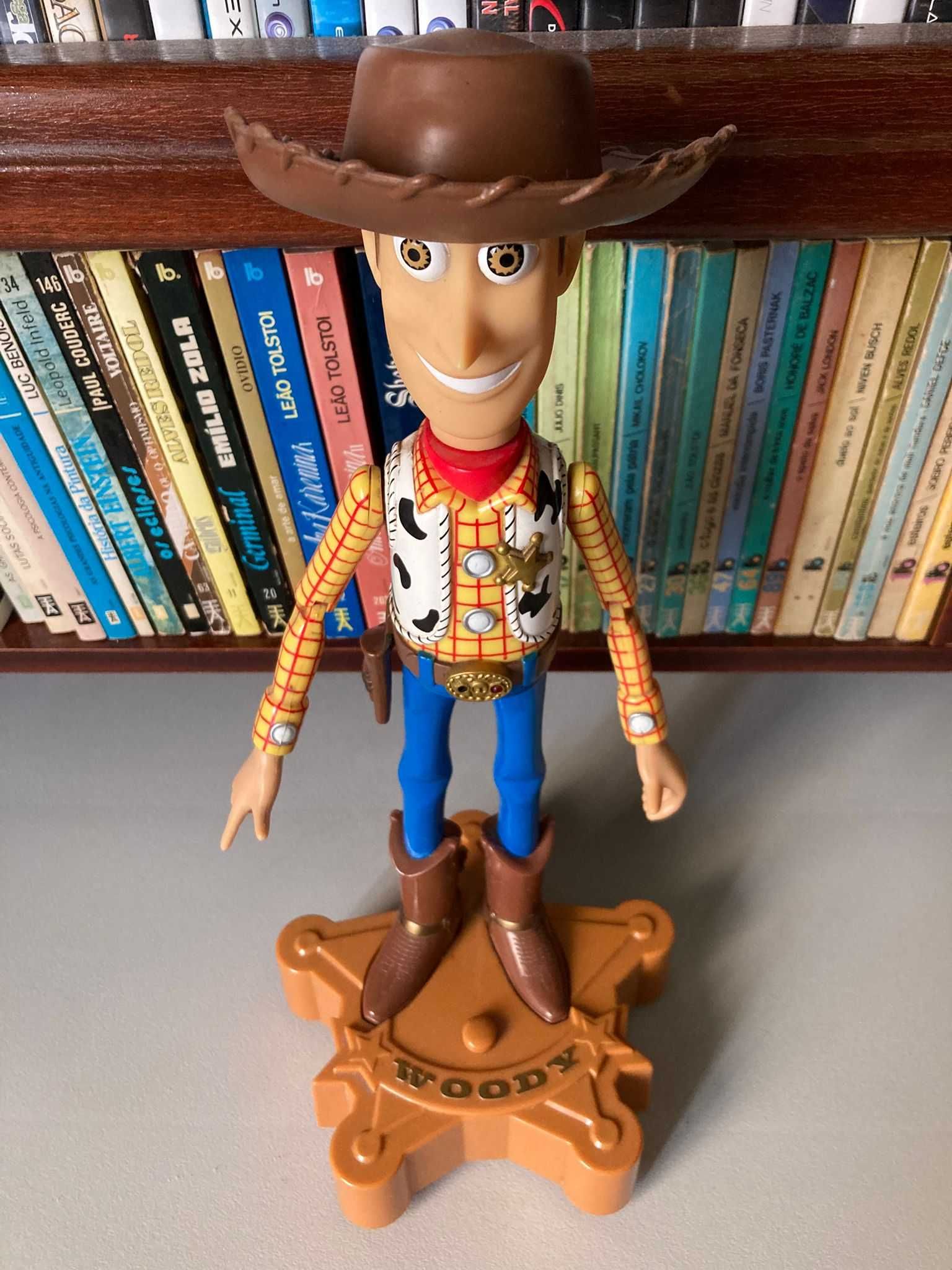 Figura Disney Pixar Toy Story - Woody [avariado]