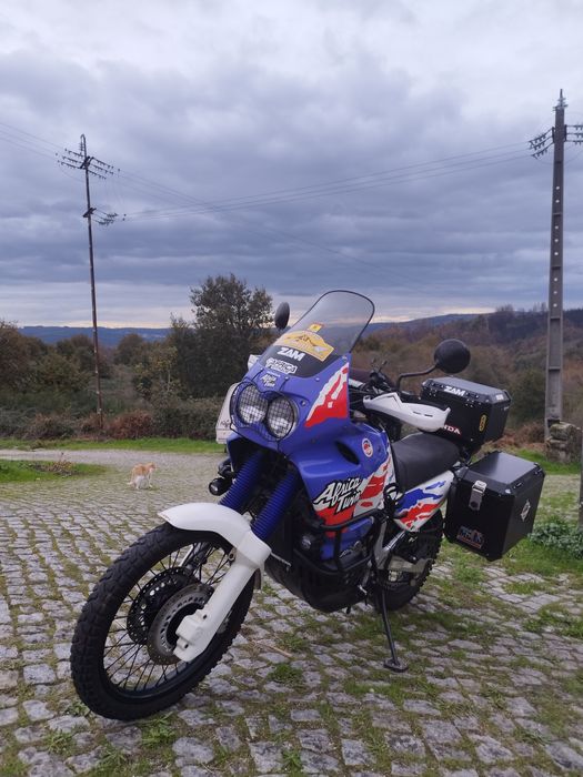 África Twin adventure sports tricolor