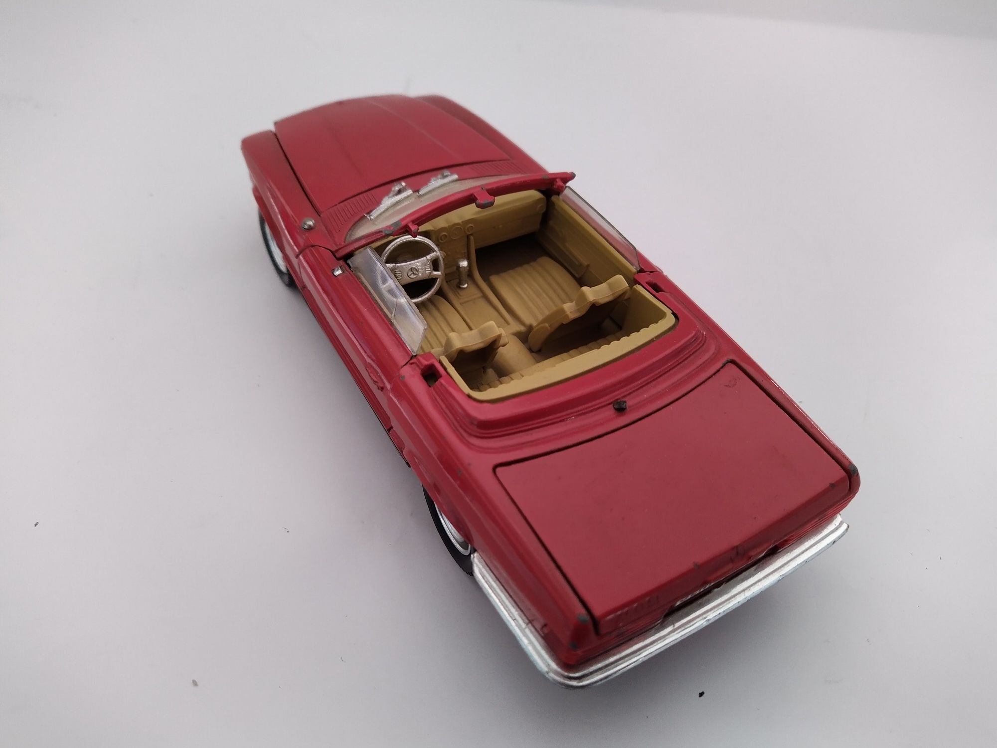 Mercedes Benz 450 SL Polistil 1:25