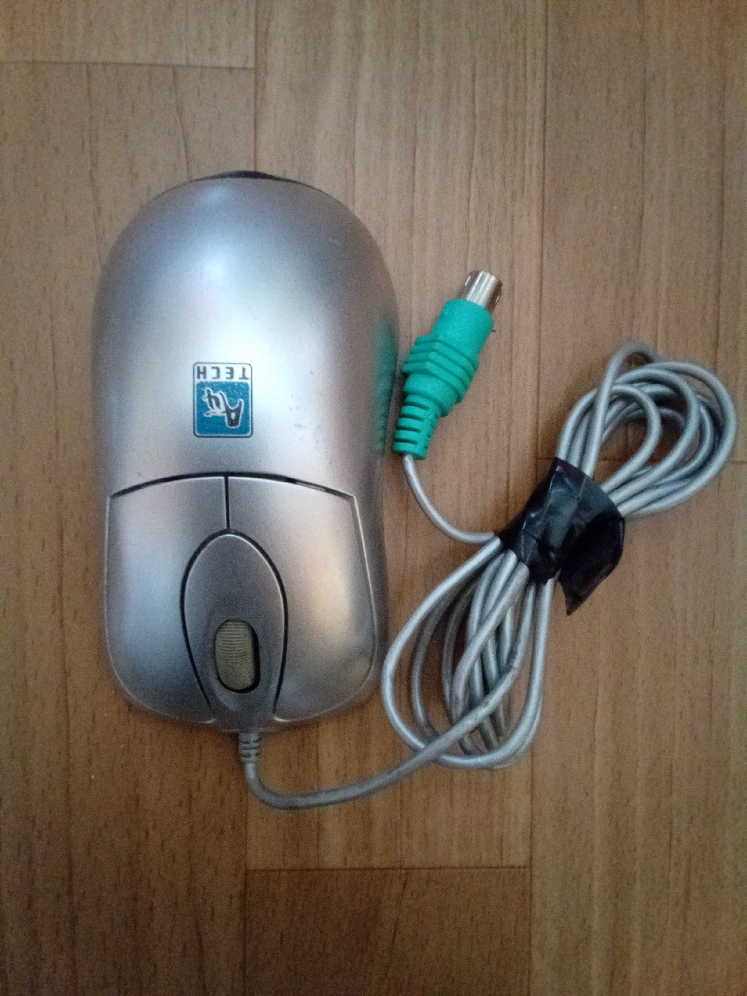 Мишка для комп'ютера.