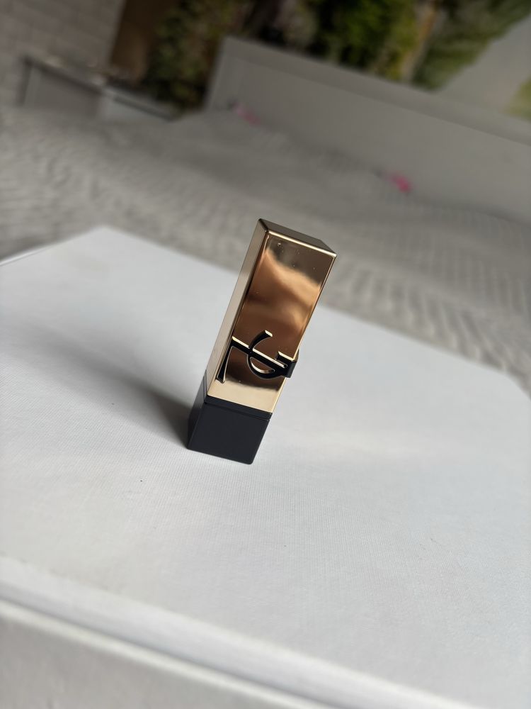 Pomadka Yves Saint Laurent mini wersja NM nu muse 1.3g
