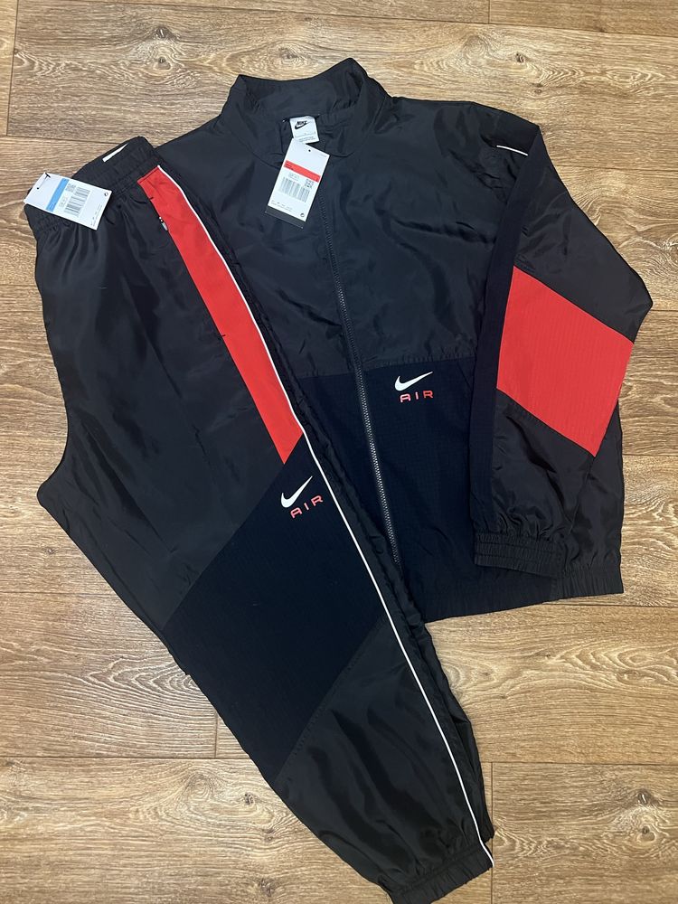 Спортивний костюм Nike!(оригінал)