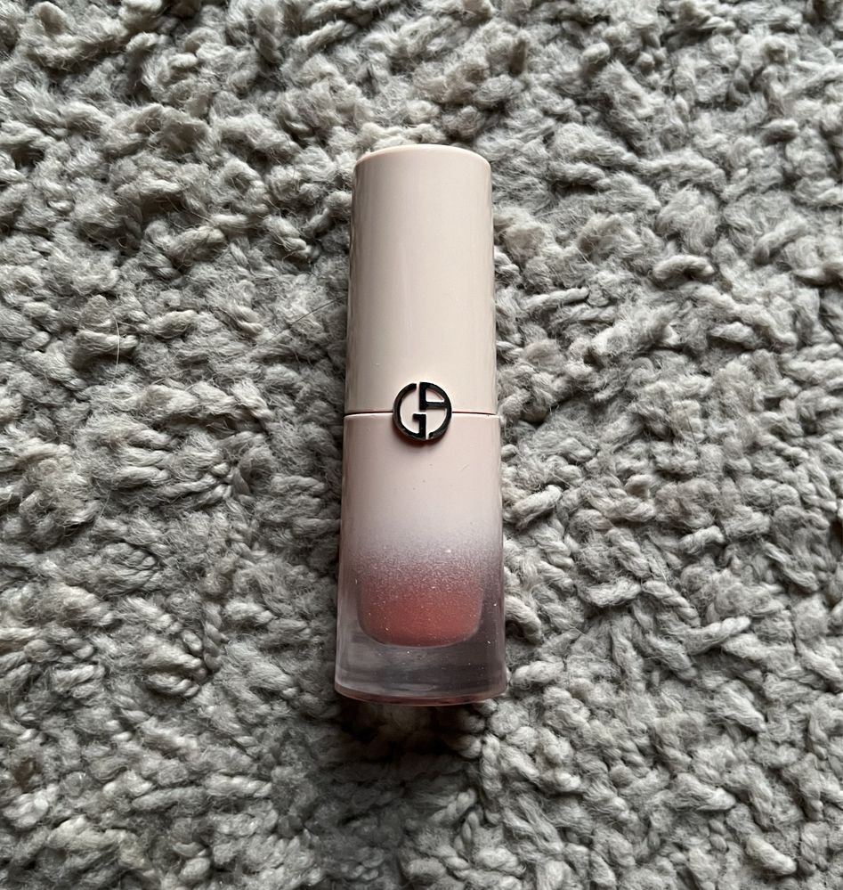Armani Neo Nude A-blush nr 30 róż do policzków w płynie kremie