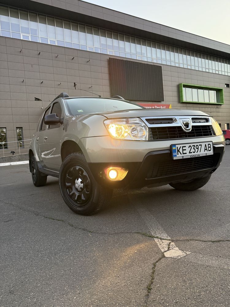 Продам Dacia Daster 1.6GBO