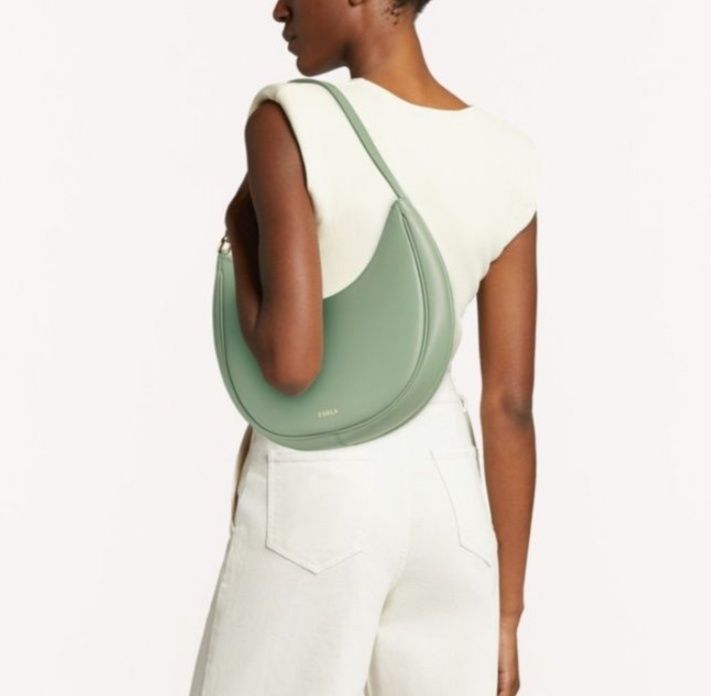 Цена снижена Кожаная брендовая сумка Furla цвета кэмэл