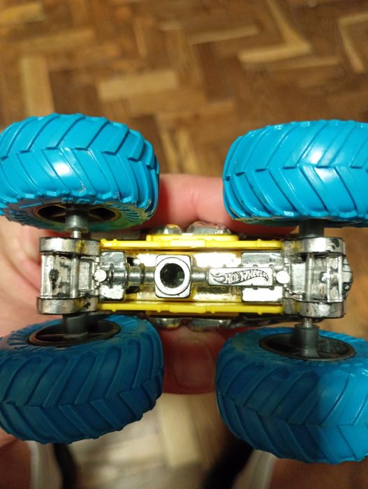 Hot Wheels машинкі ,все оригінал