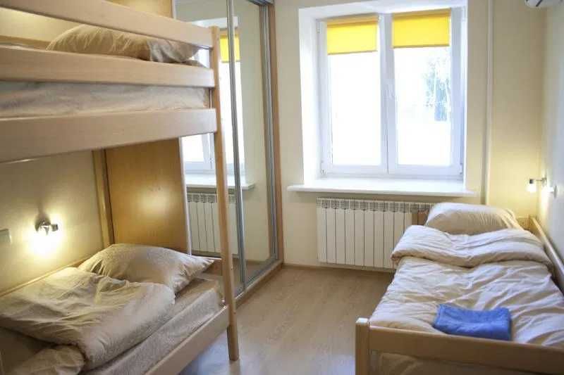 Хостел, комнаты, район WLOCHY ul. Jantar. 2-3-4 местные. Pokoje hostel