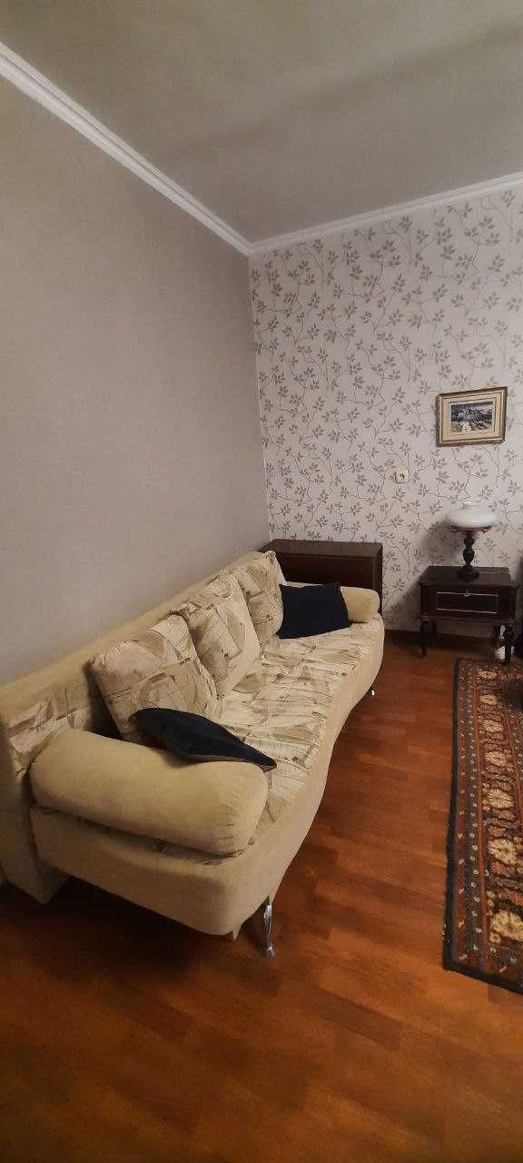 Посуточно проспект А. ПОЛЯ (проспект  Кирова), центр, ВОКЗАЛЫ