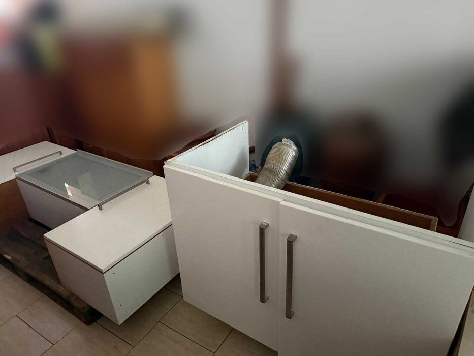 Conjunto de Móveis de Cozinha – Lote Completo