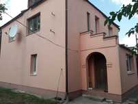 Продається просторий будинок у місті Хорол