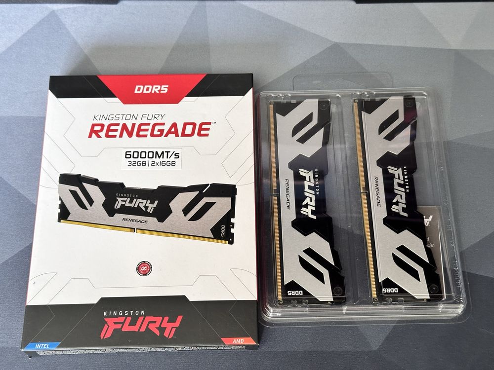 Продам комплект Kingston FURY 32 GB (2x16GB) DDR5 6000 MHz