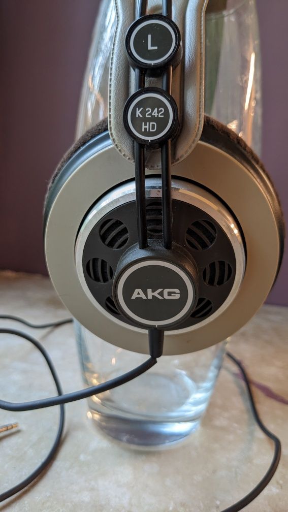 Навушники повнорозмірні дротові AKG  K  242 HD