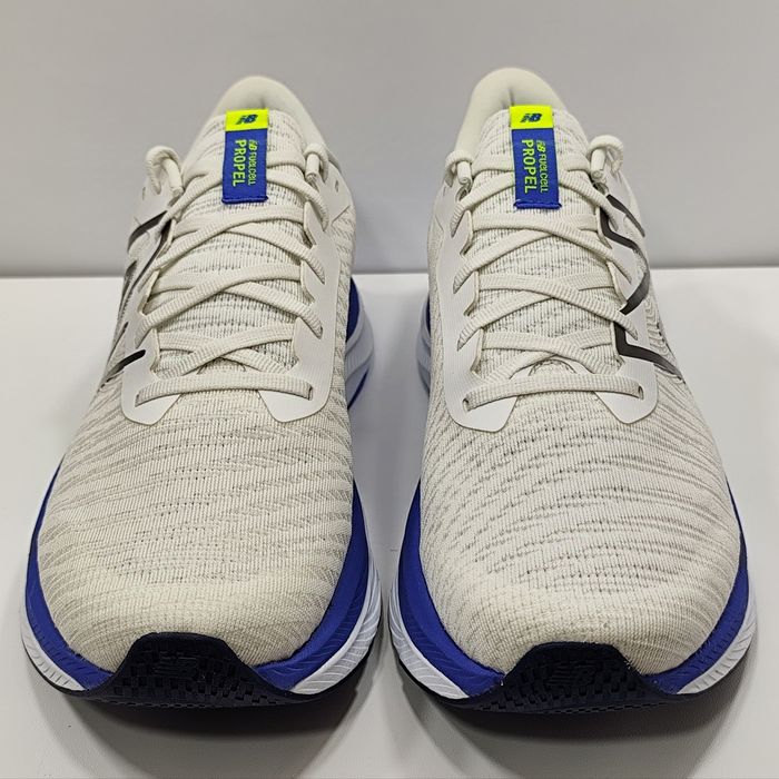 кросівки New Balance FuelCell 44.5р/28.5см