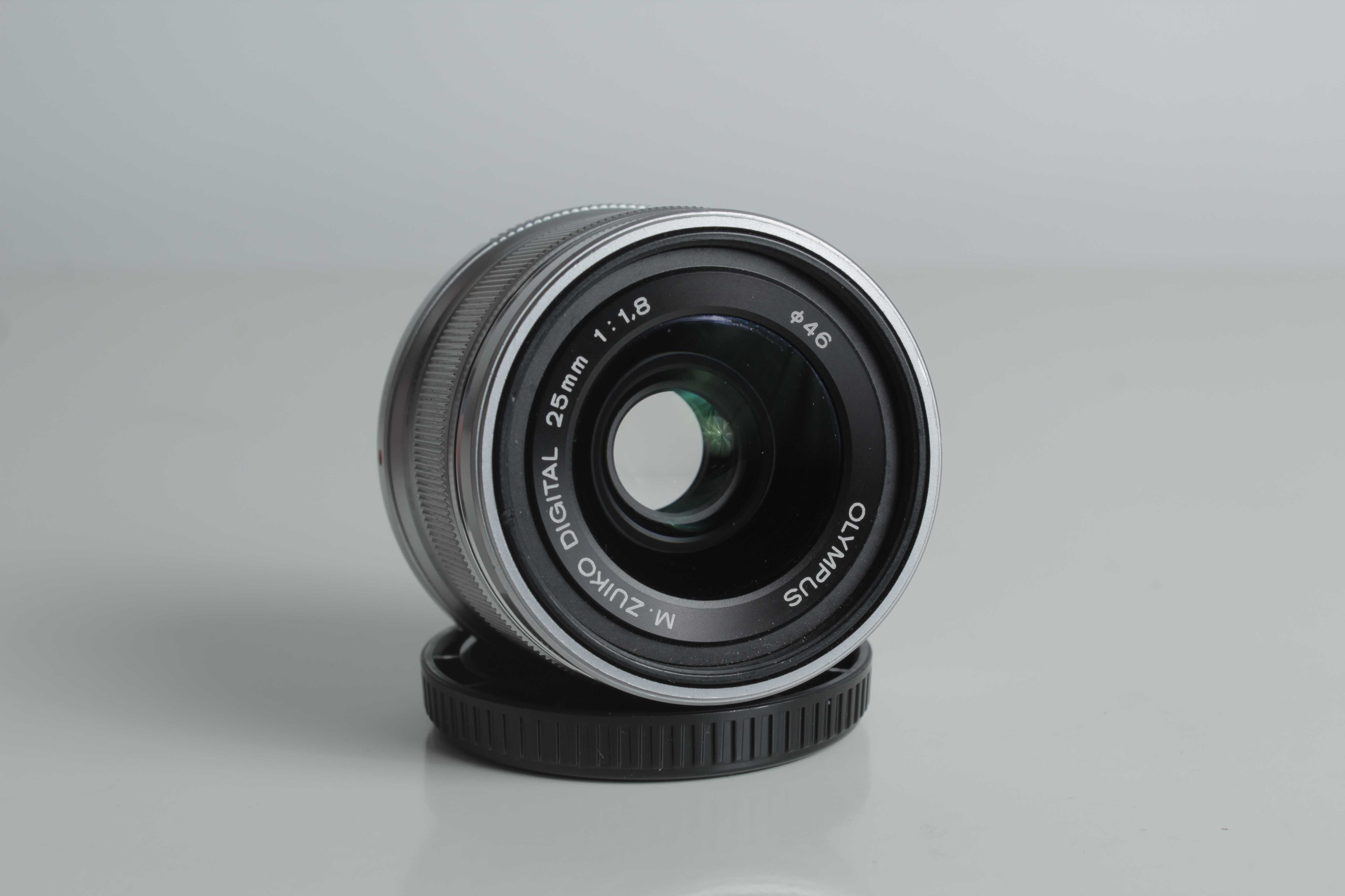 Objetiva Olympus M. Zuiko Digital 25mm f1.8 - micro 4/3