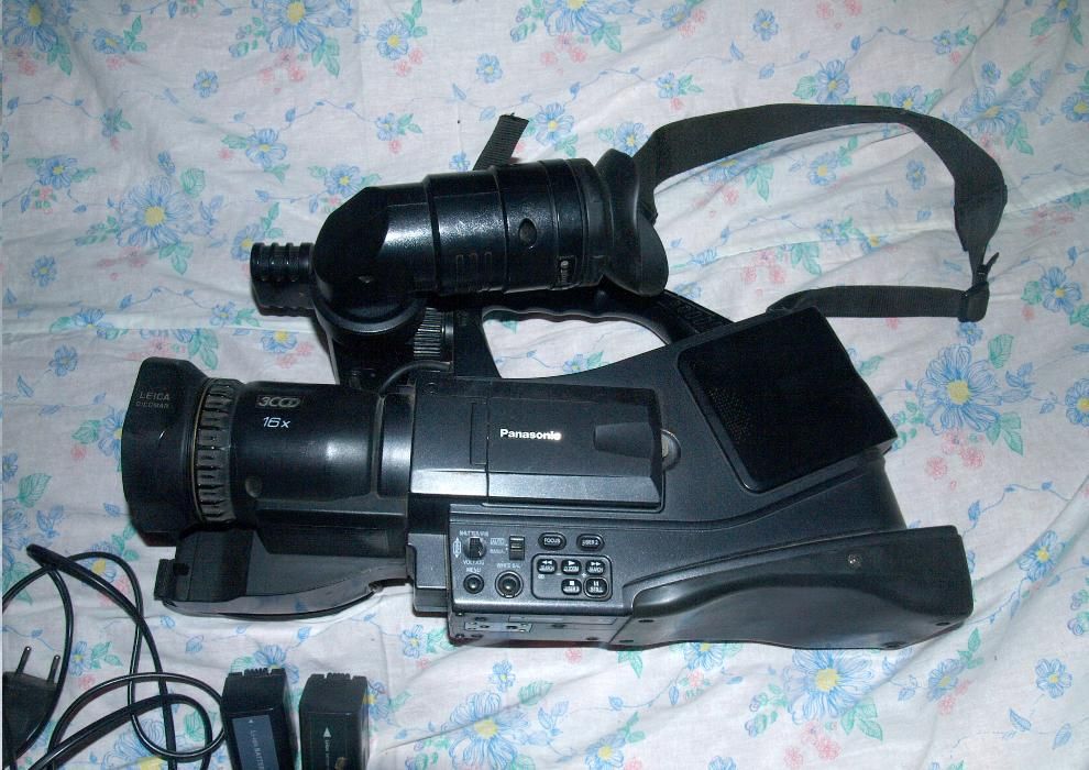 Видеокамера Paasonic AG-DVC60E