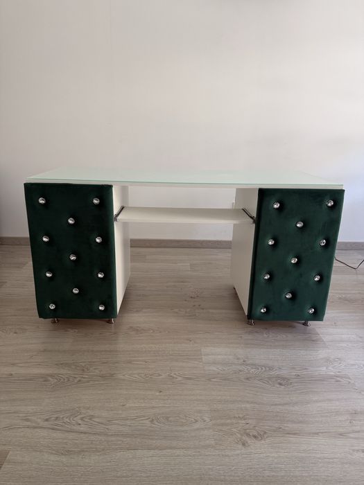 Mesa de manicure nova