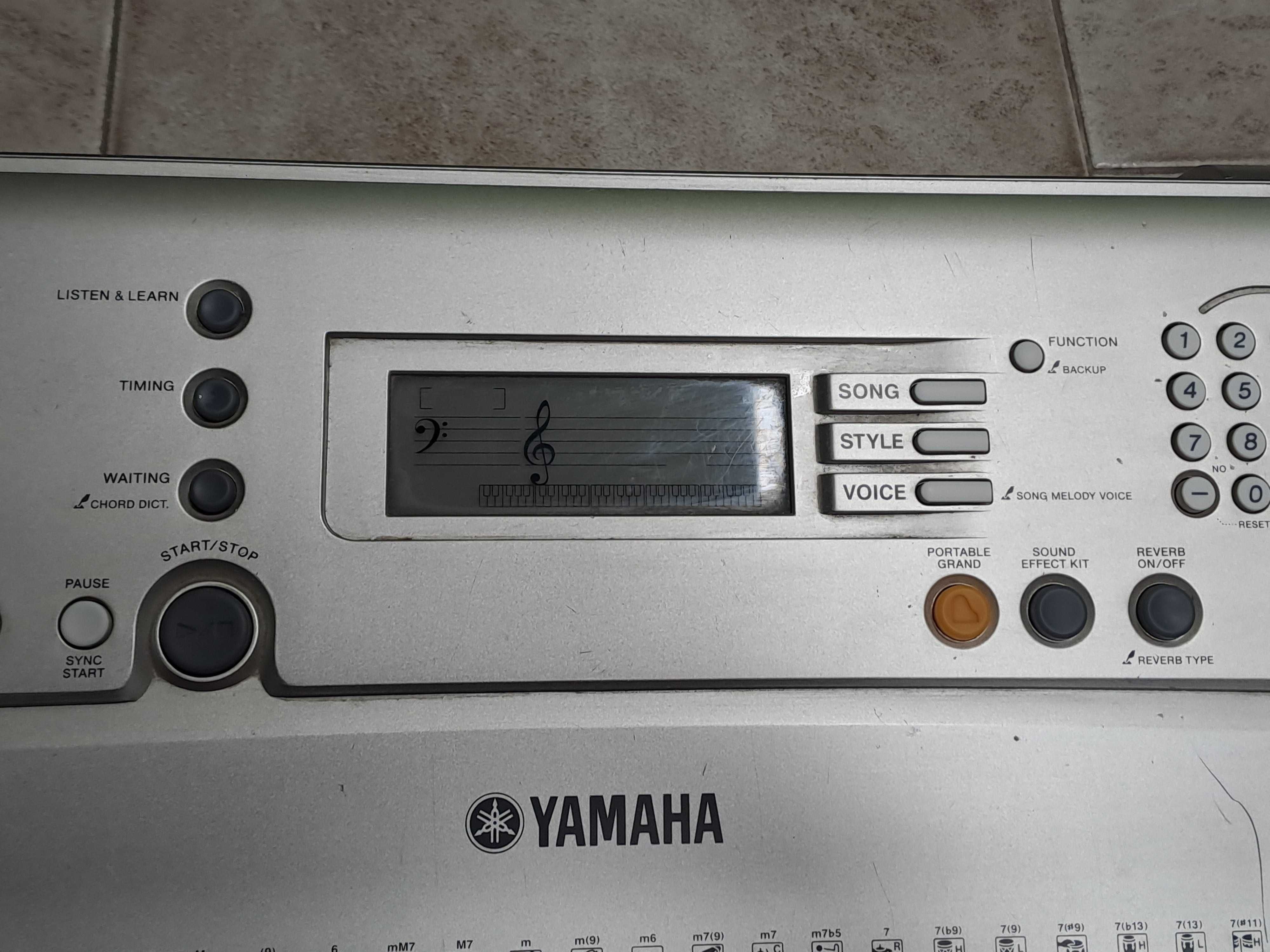 Sprzedam klawisze  YAMAHA PSR 303 !!