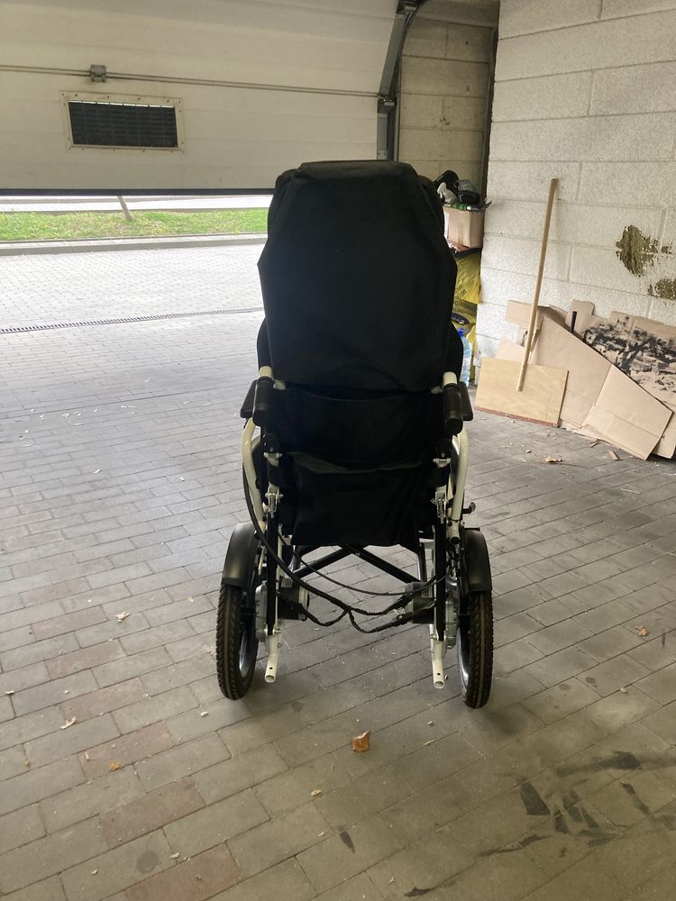 Wózek inwalidzki elektryczny