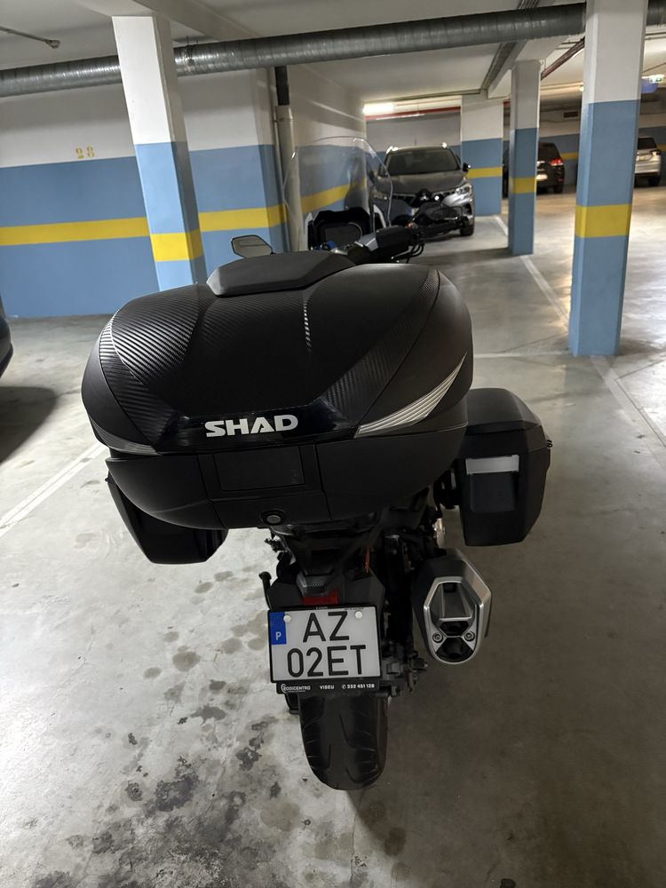 Kymco CV3 550i/ março 2023/ 5400 kms/ Extras incluidos
