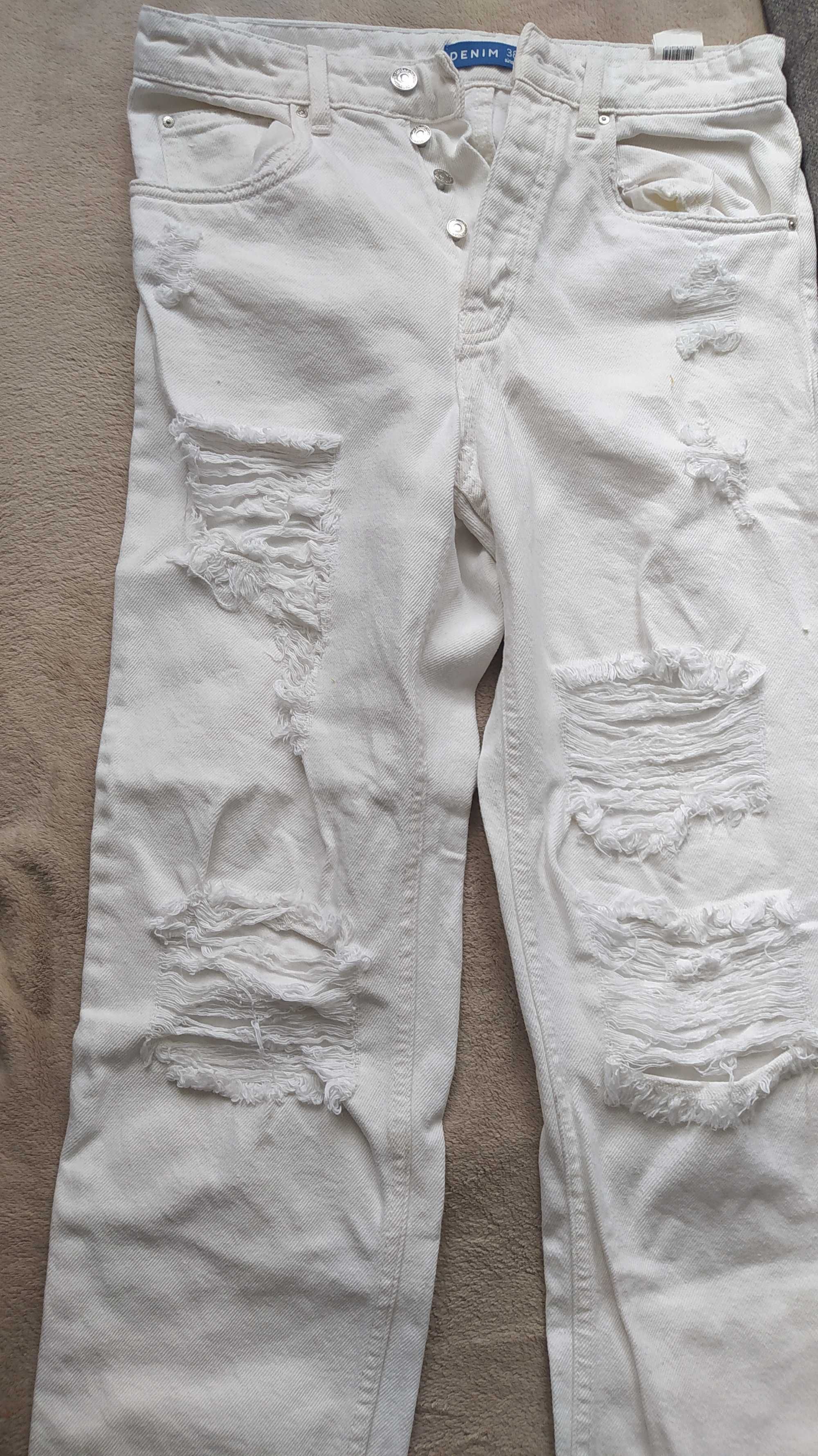 Spodnie białe dżinsy