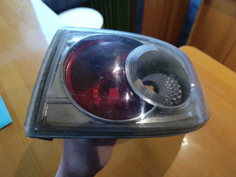 Lampa tył prawa Mazda