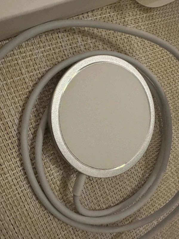 Szybka ładowarka bezprzewodowa indukcyjna MagSafe iPhone USB-C