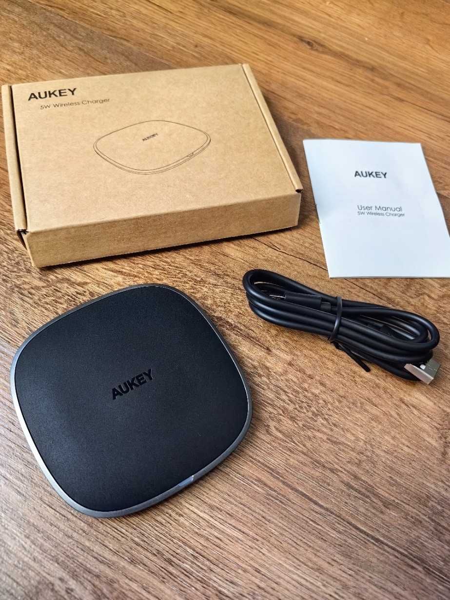 Ładowarka indukcyjna Aukey 5W