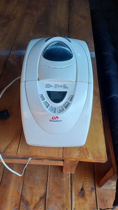 Продам хлебопечку Binatone BM-1068
