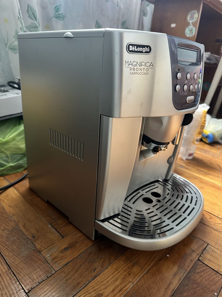 Кавомашина DeLonghi ESAM 4500 Magnifica